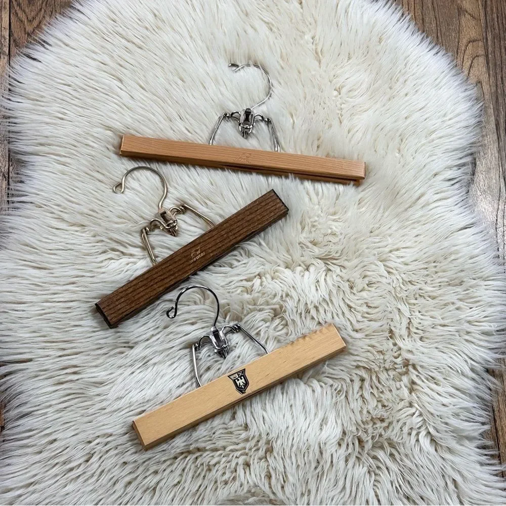 Set of 3 vintage Wooden Clip Hangers - Natural and Brown